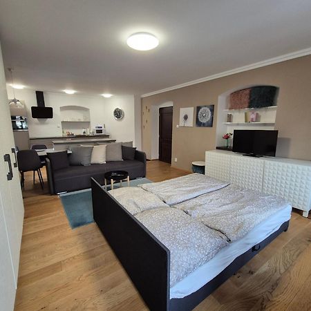 The Gusto Apartman Chomutov Eksteriør bilde