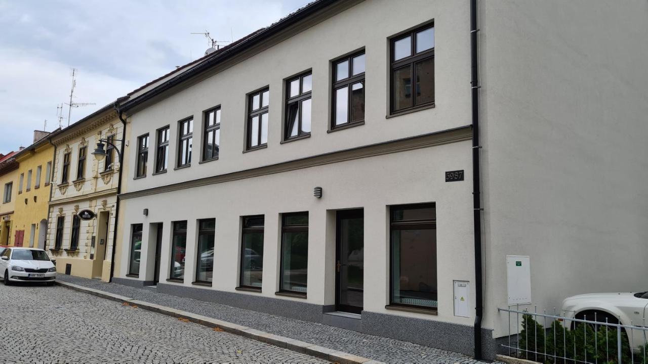The Gusto Apartman Chomutov Eksteriør bilde
