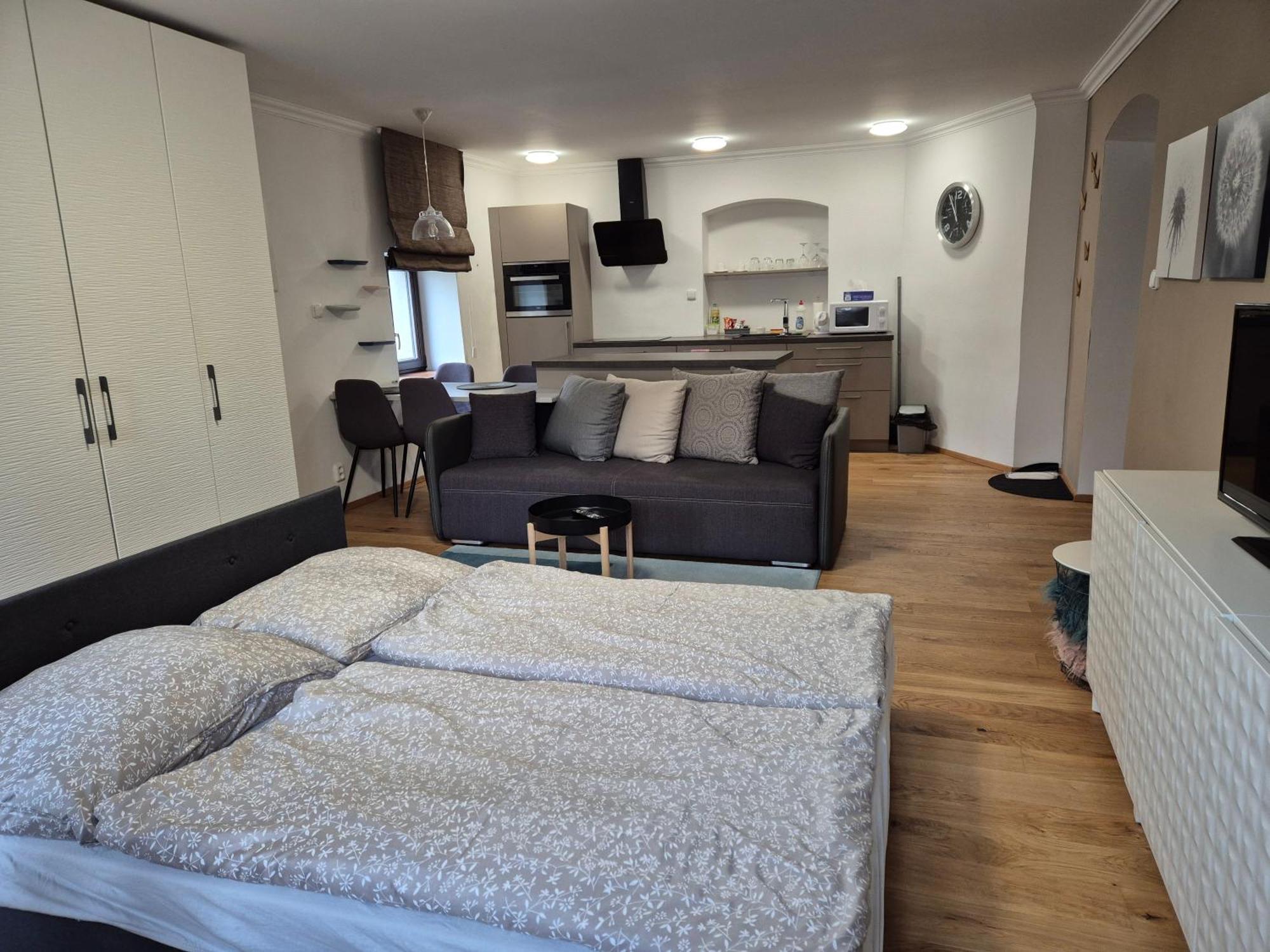 The Gusto Apartman Chomutov Eksteriør bilde